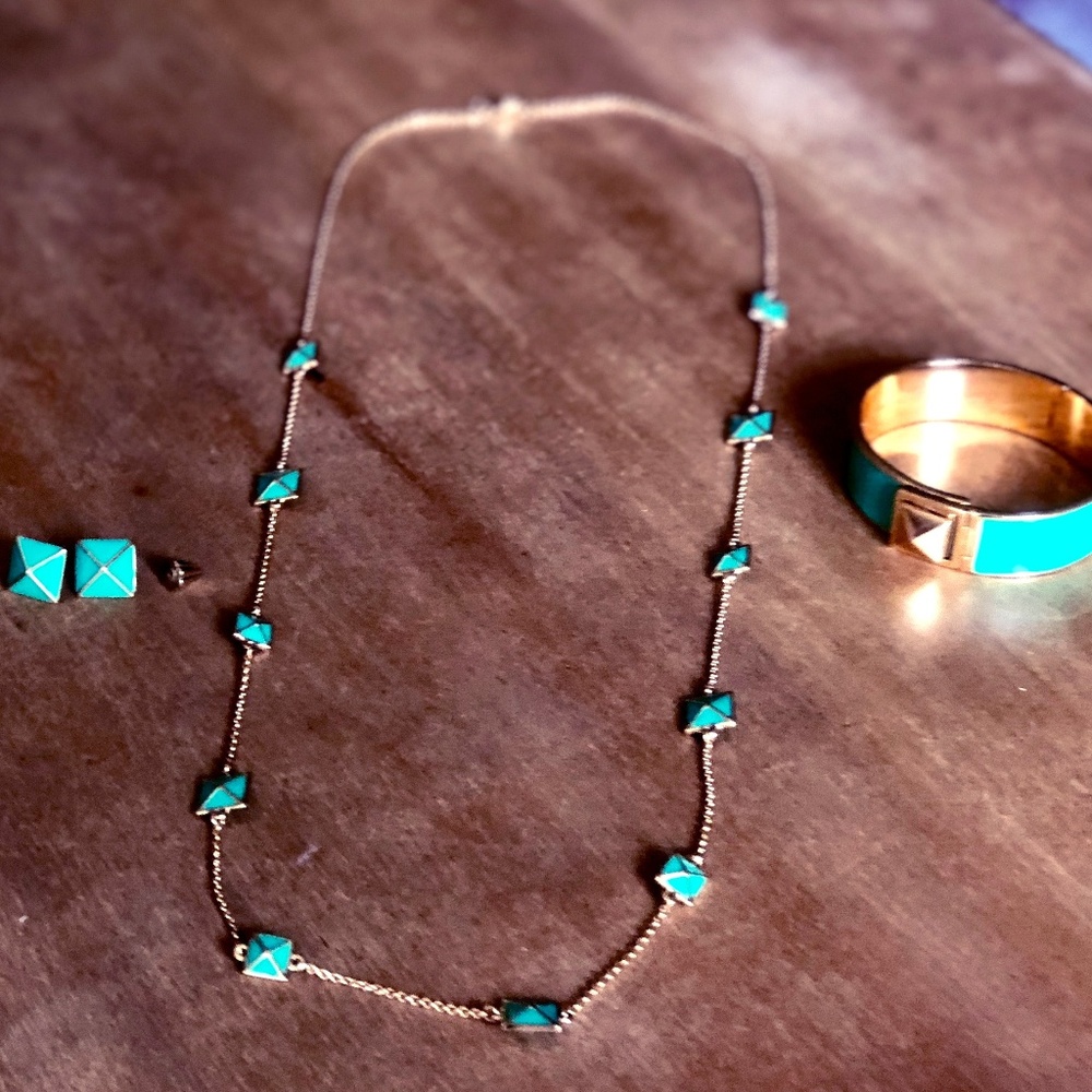 Kate Spade Green and Gold Stud Jewelry Set